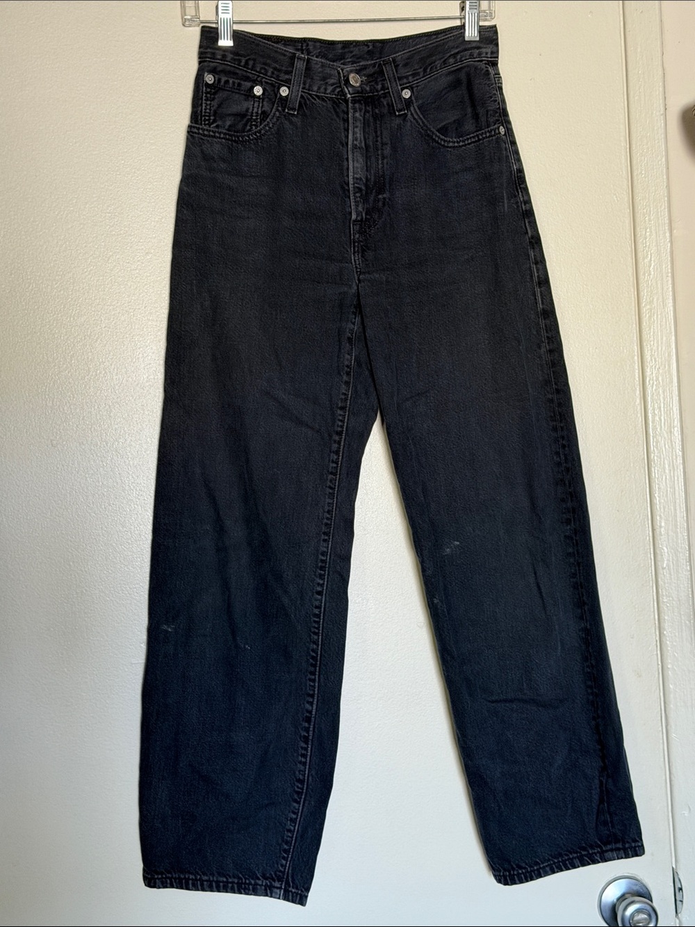 Signature by Levi Strauss W24 Black Straight-Leg Women's Jeans